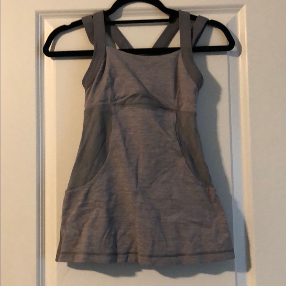 Lululemon tank